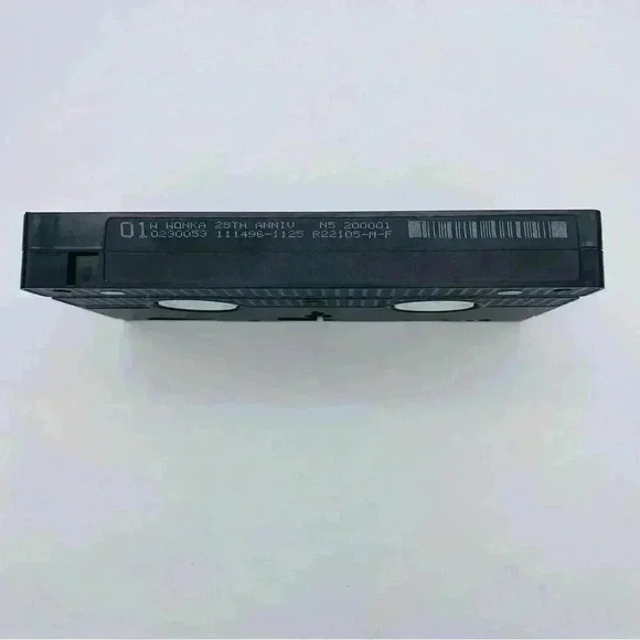 WB's Willy Wonka & The Chocolate Factory VHS Tape, #14546 - Picture 7 of 8